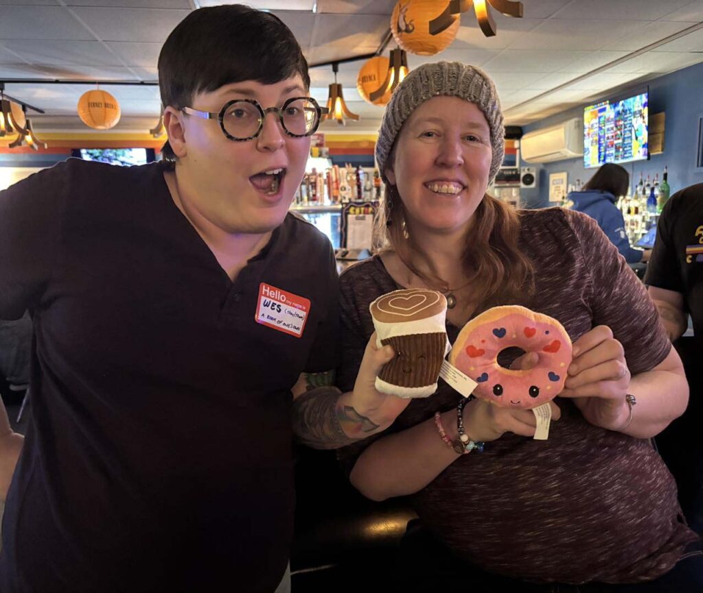 Holding the split flipper prize